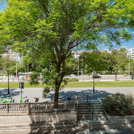 Renting - Crottib - Rare Pearl Typical Chic Massena & Sea Appartement *