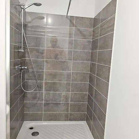 Appartement Cosy Dans Un Ecrin De Verdure -nice