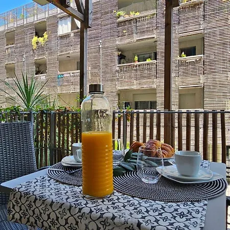 Cosy Dans Un Ecrin De Verdure -nice Appartement *