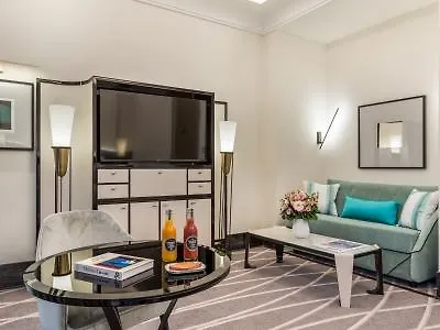 B4 Park Hotel 4*