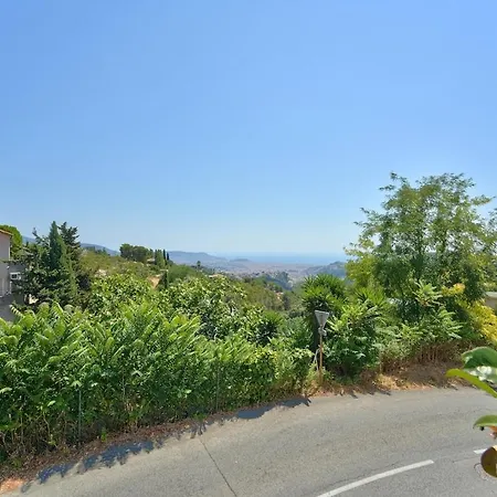Apartment Lovely 1br With Garden, Private Parking & Sea View Nice