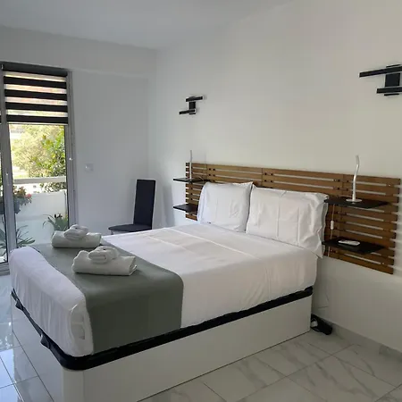 Superbe Carre Delfino Port De Apartment