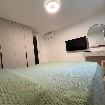 Apartment Neuf 2 Et Salon - Proche & Aeroport *