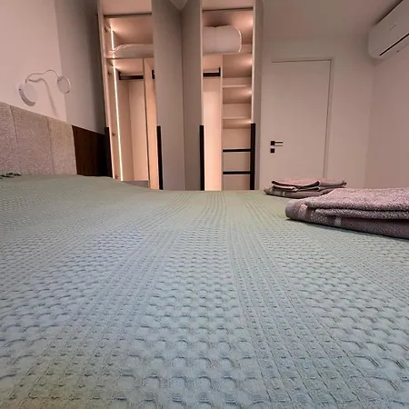 Apartment Neuf 2 Et Salon - Proche & Aeroport *