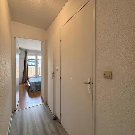 Apartment Douceur Azureenne - Wifi, Parking, Vue Mer, 4pers Nice