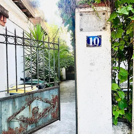 Sublime 2 Bedroom Spacious And Bright Ac Private Parking Apartment *