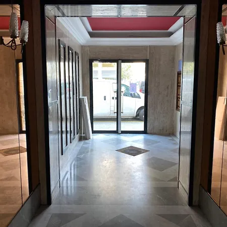 Appartement Easy And Accessible Flat Near The