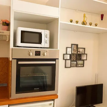 Deluxe Charmant, En Plein Centre Ville, Centre Appartement
