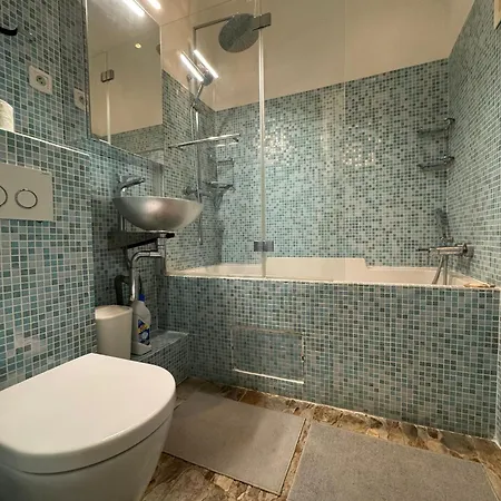Appartement 2p Moderne Riquier Proche Port, Gare, Tramway Nice