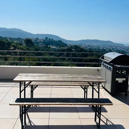 Contemporary With Sea View, Infinity Swimming Pool, Gym , Cinema Room,lift Villa Nice