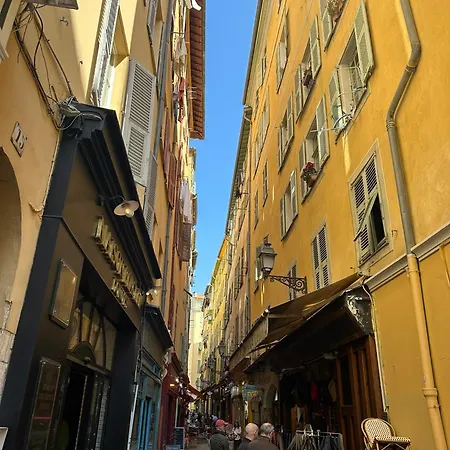 Pearl Of Nice