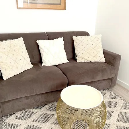 Chez Habitants Nice-port Homestay *