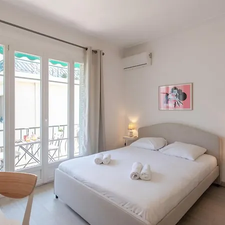 Apartment L4 Staywiz Us - 2bdr Des Postes Central, Massena Ac 2balconies *