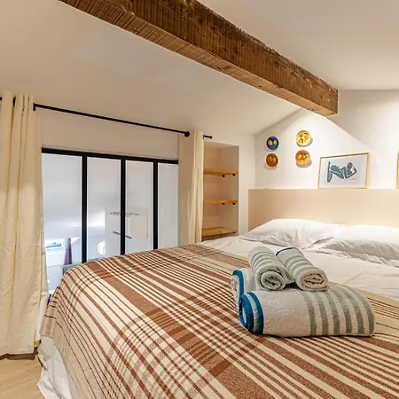 Exceptional Location, 2br Right On Place Massena, Newly Renovated Apartment Nice