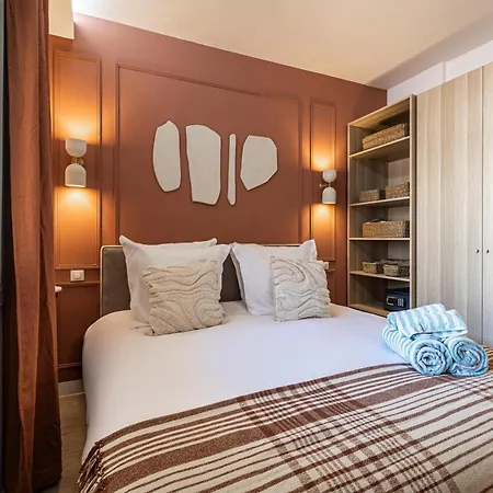 Exceptional Location, 2br Right On Place Massena, Newly Renovated
