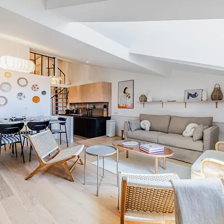 Exceptional Location, 2br Right On Place Massena, Newly Renovated
