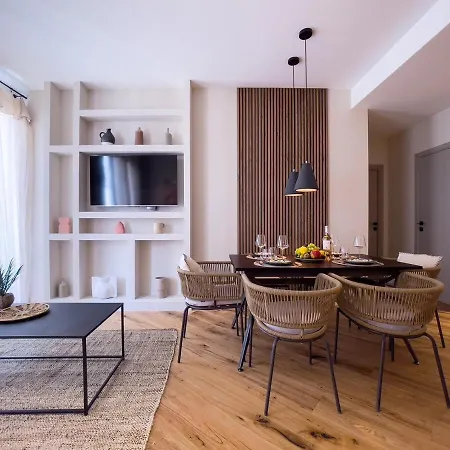Appartement Niçois - 3 Pièces Au Centre Nice