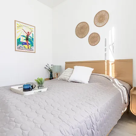 Apartment Le Palais Du Vieux Port By Interhome