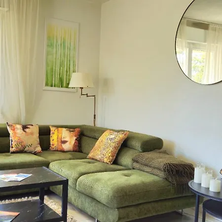 Appartement Spacieux, Lumineux Et Climatisé, Proche Tram V