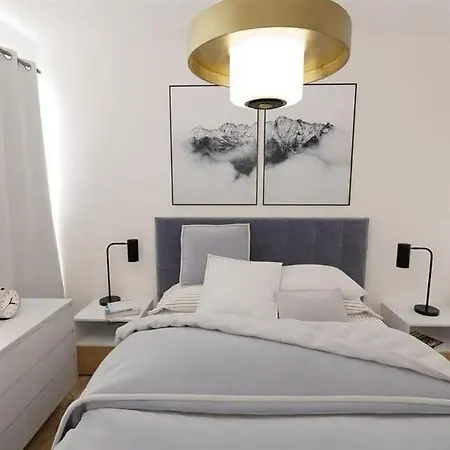Modern Nice