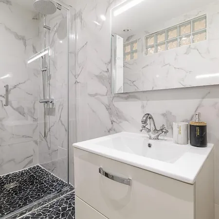 Apartment Ultra Rue Massena 1 Bdr *