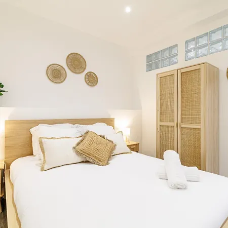 Ultra Rue Massena 1 Bdr Apartment