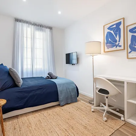 Apartment Renting - Republique - Garibaldi Chic 3 Bedrooms 3 Bathrooms Balcony Aircon