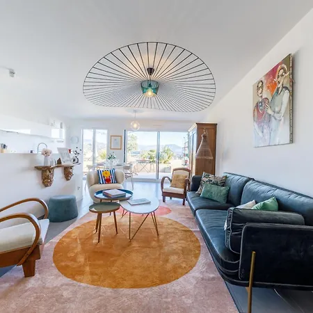 Apartment Hill A Terrasse 130m2, Vue Panoramique, Piscine, Parking Prive, Climatisation, Wifi Nice