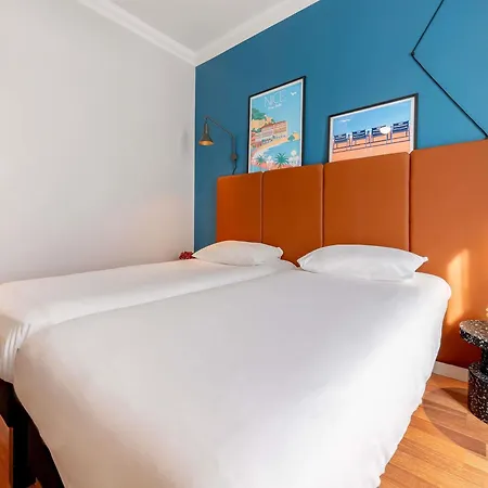 Ibis Centre Notre Dame Hotel 3*