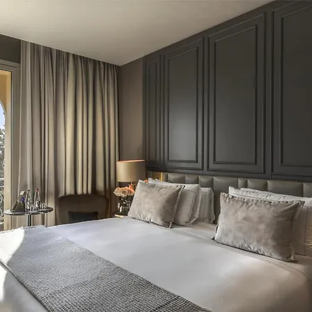 Anantara Plaza - A Leading Of The World Hotel 5*