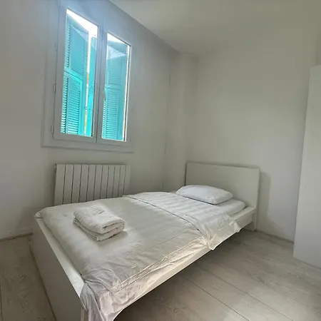 Charming House Near Center With New Air Conditioner Appartement *