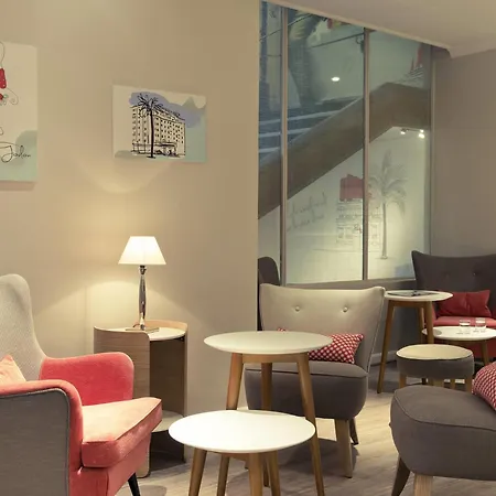 Mercure Marche Aux Fleurs Hotel 4*
