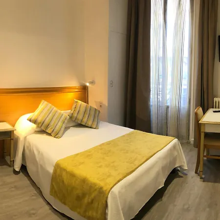 Hotel Busby