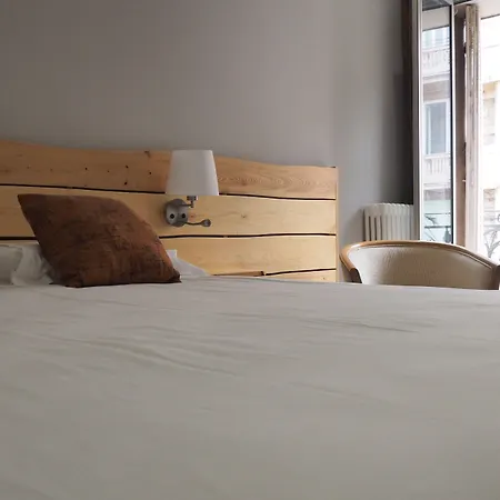 Busby Hotel 3*