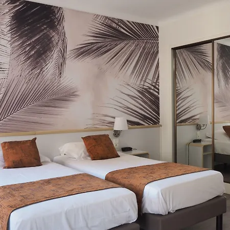 Busby Hotel