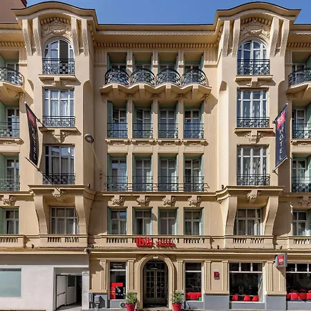 Ibis Centre Notre Dame Hotel 3*