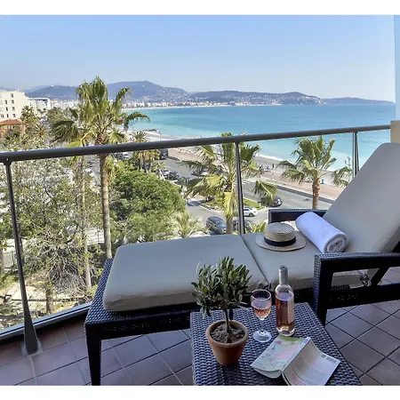 Radisson Blu Hotel 4*