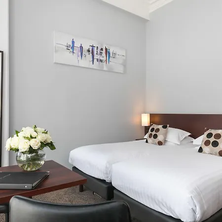 Western Brice Garden Hotel 4*