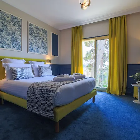 Hotel Petit Palais