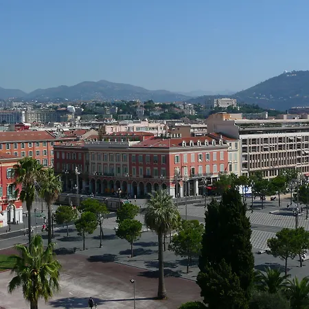 Hotel 1er 4*