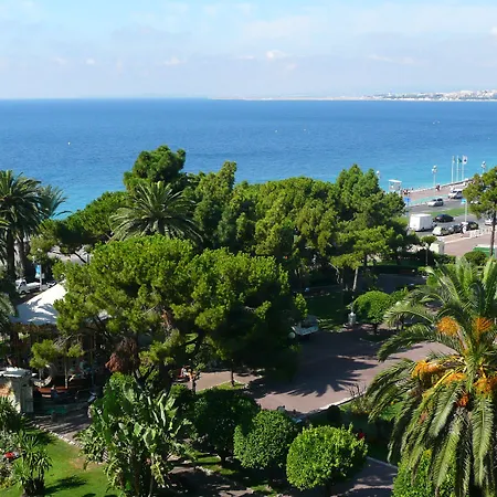 1er Hotel