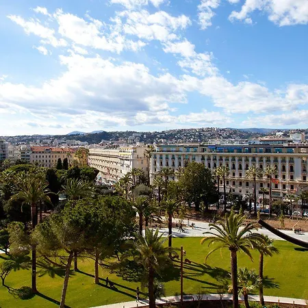 Hotel 1er