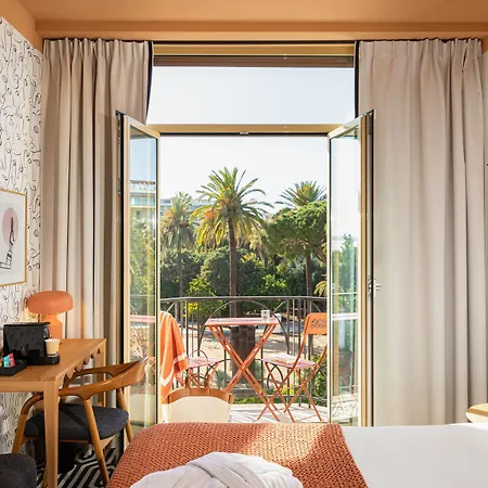 Hotel 1er 4*