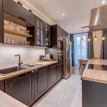 Urban4 Apartment