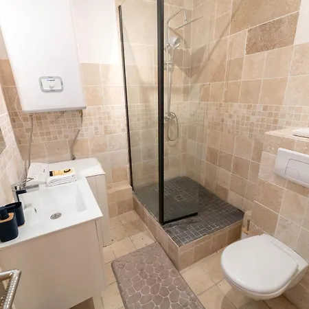 Sk 1 Au Coeur De La Vieille Apartment