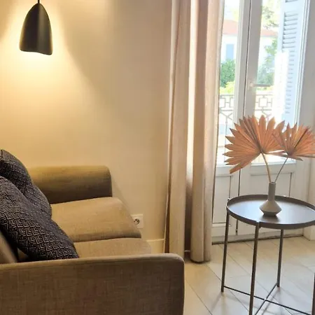 Cosy, Climatisation, Proche Apartment Nice