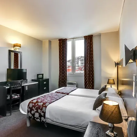 Byakko Hotel 3*