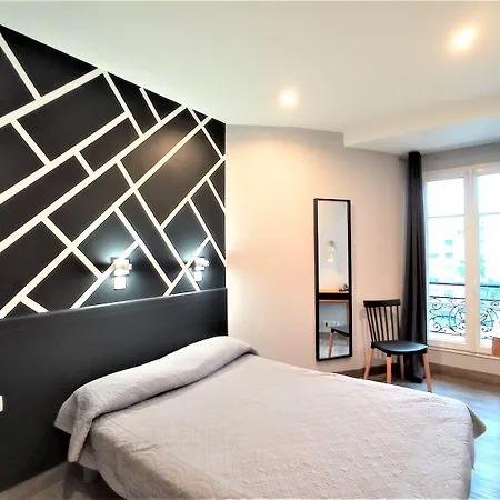 H33 Hotel 2*