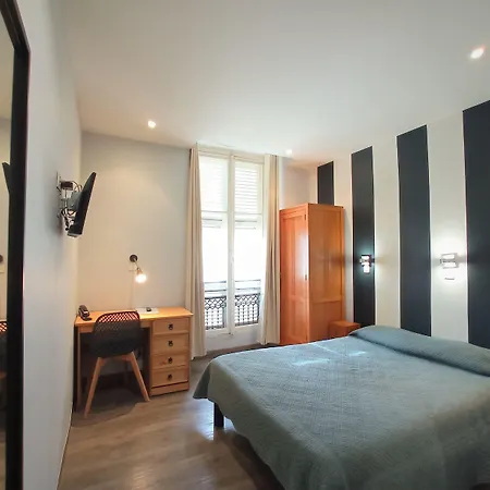 Hotel H33 2*