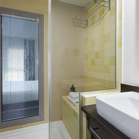 Ibis Styles Centre Port 3* Nice